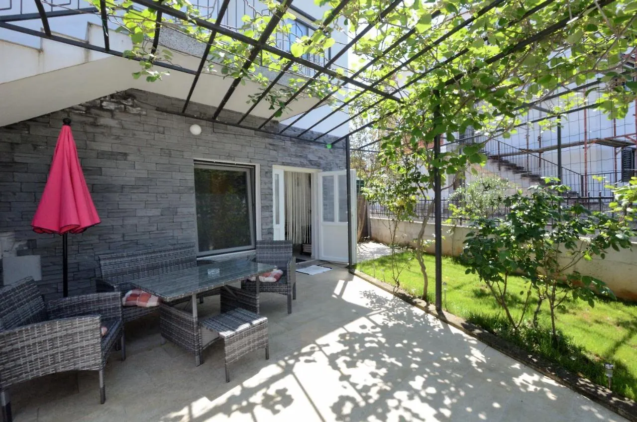 Apartments Pintar Novigrad  0*, Novigrad (Istria)