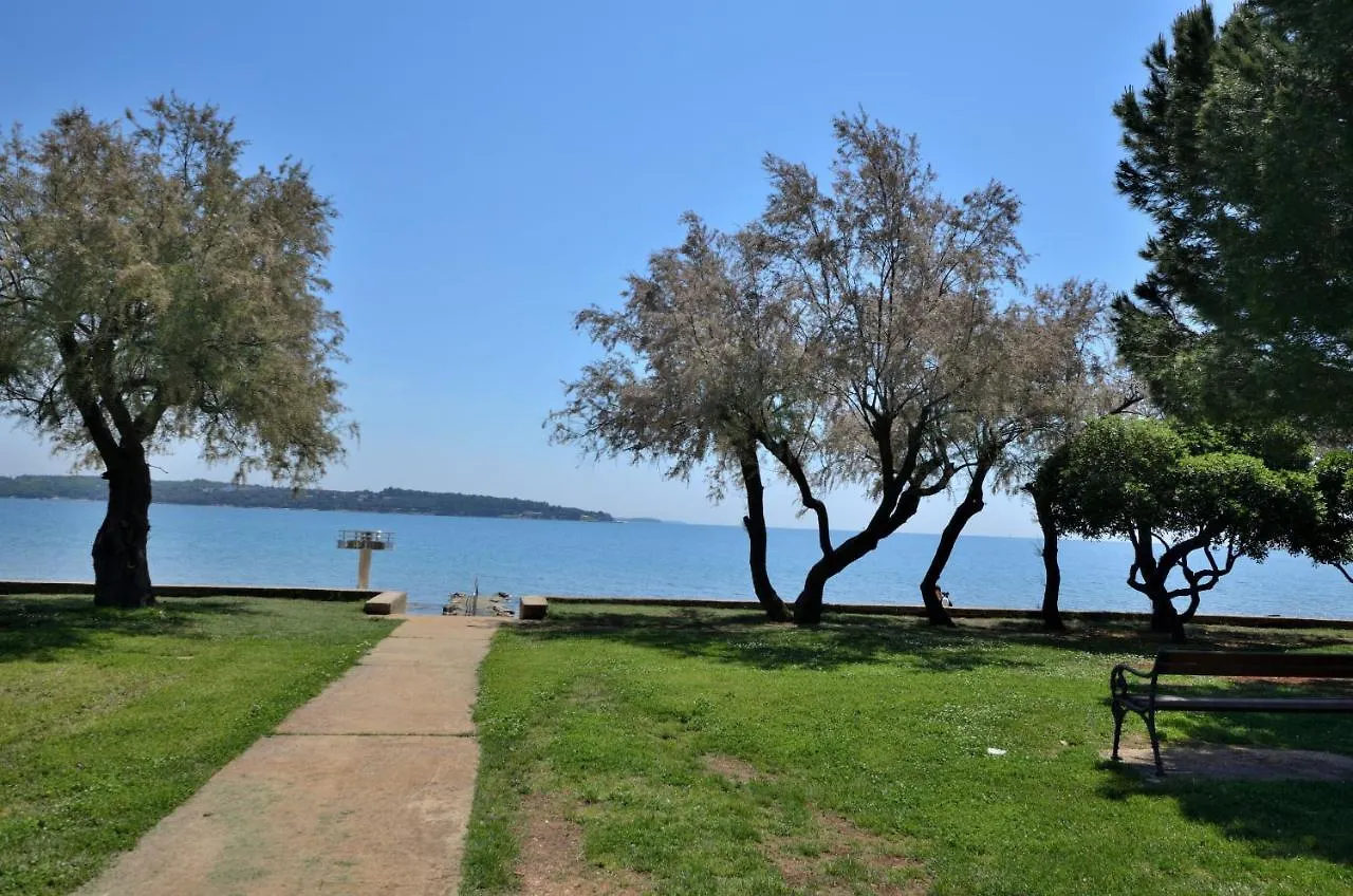 Apartments Pintar Novigrad