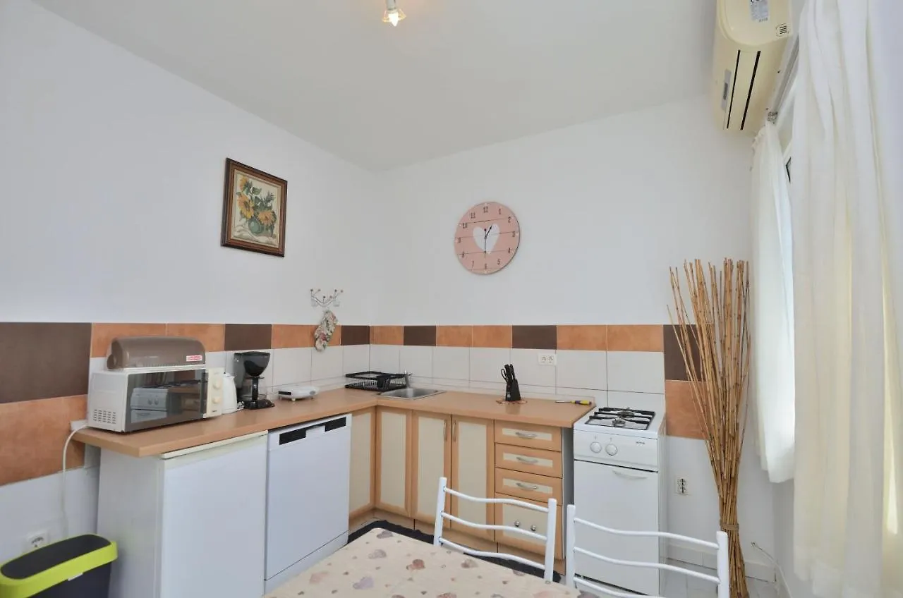 Apartments Pintar Novigrad