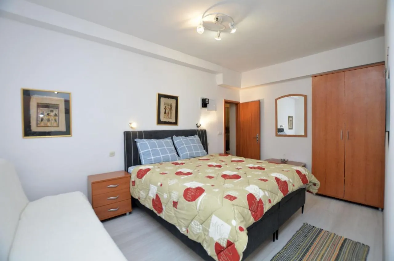 Apartments Pintar Novigrad