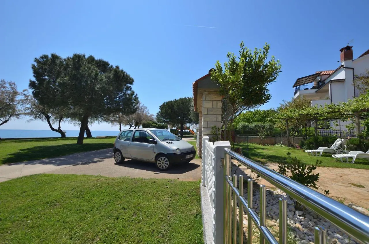 Apartments Pintar Novigrad  Croatia