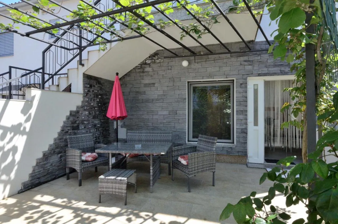 Apartments Pintar Novigrad  0*, Novigrad (Istria)